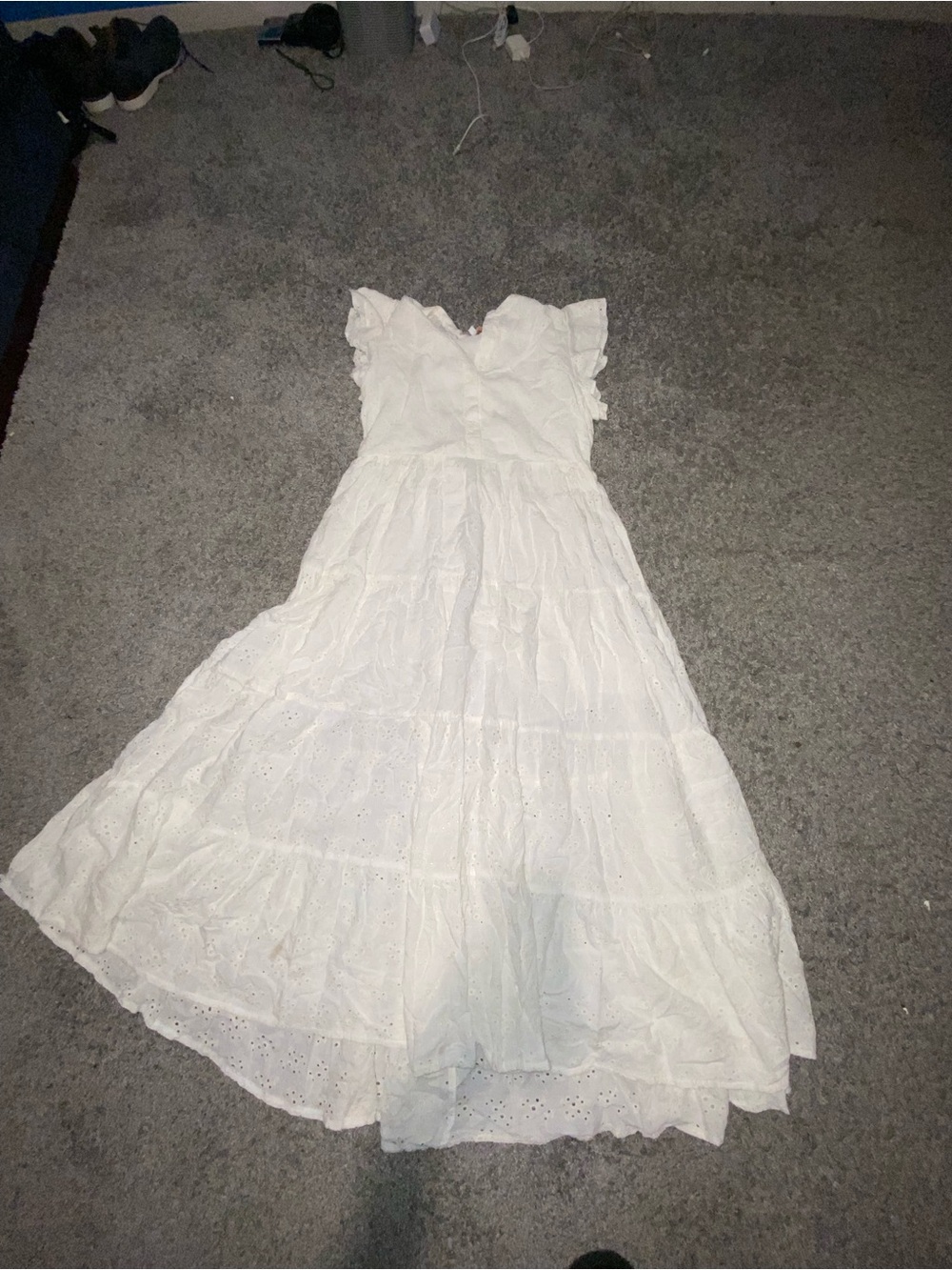 Olivaceous  white dress